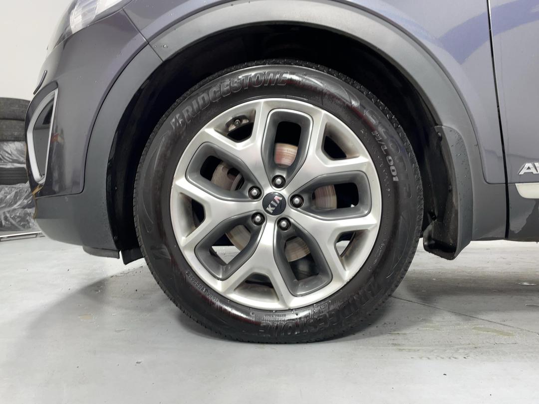 Photo '10' of KIA Sorento
