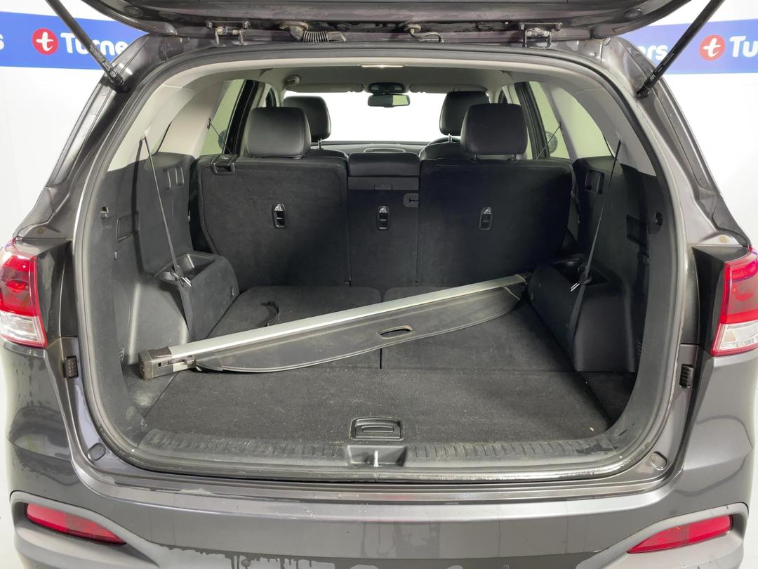 Photo '14' of KIA Sorento