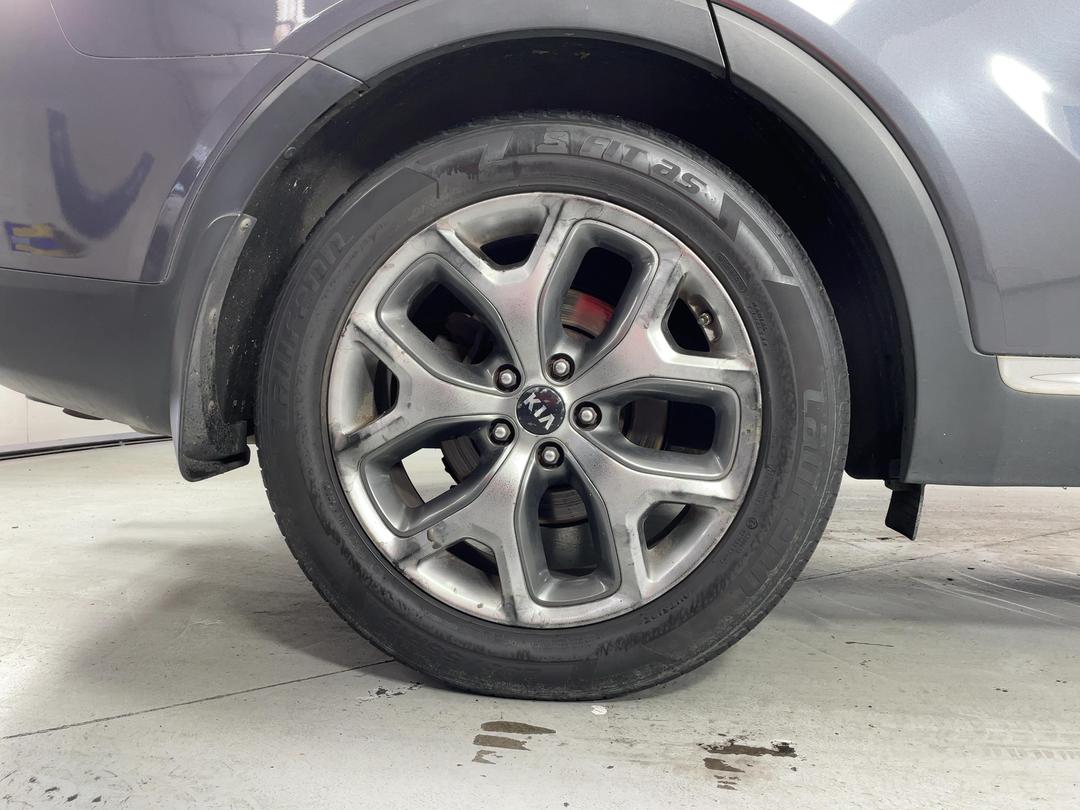 Photo '12' of KIA Sorento