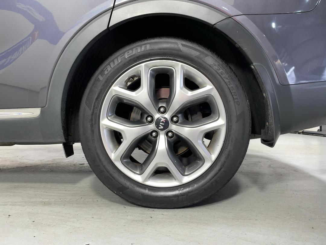 Photo '11' of KIA Sorento