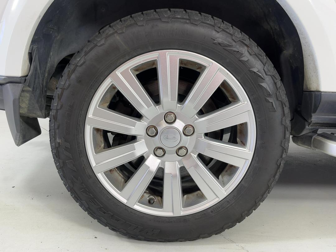 Photo '12' of Land Rover Discovery