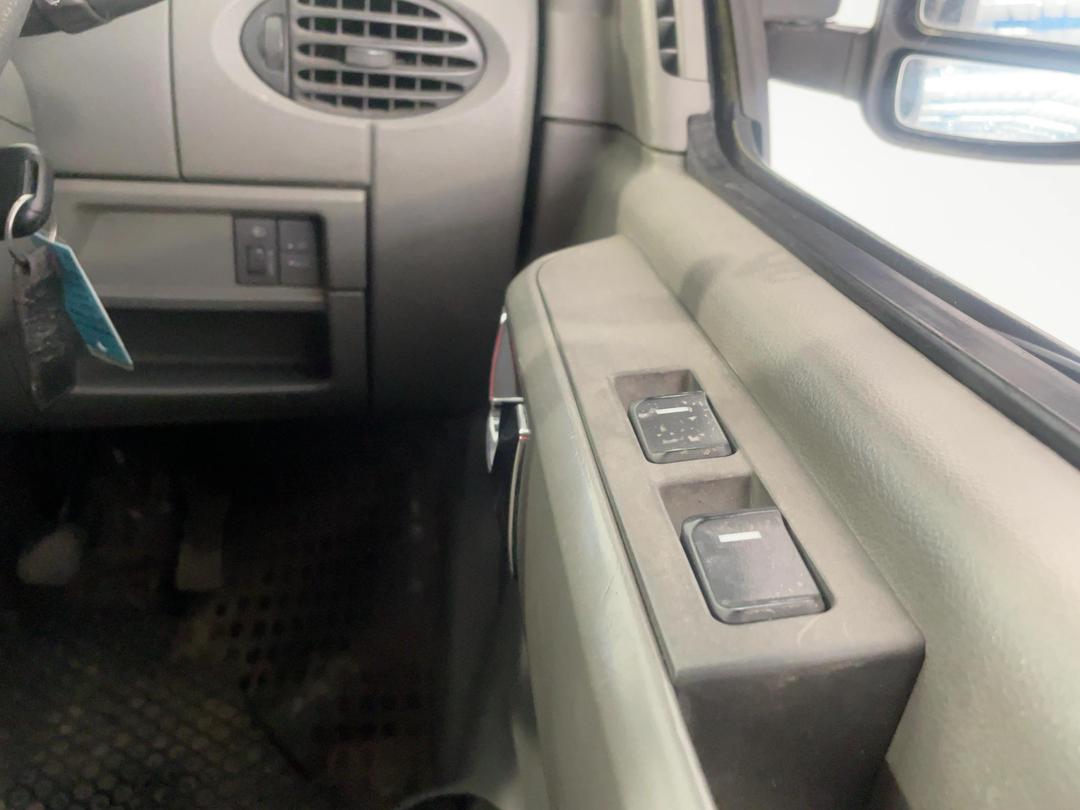 Photo '22' of LDV V80