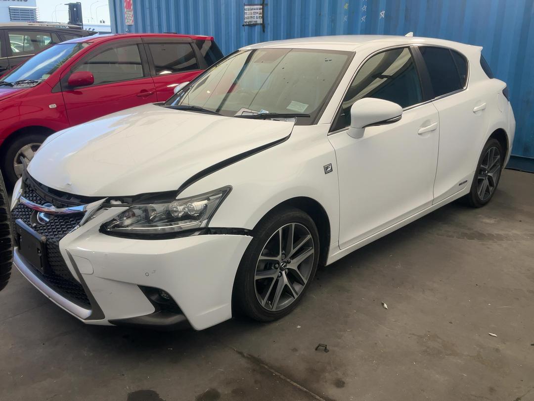 Photo '3' of Lexus CT200H Photo '3' of Lexus CT200H