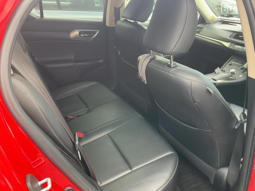 Photo '7' of Lexus CT200H Photo '7' of Lexus CT200H