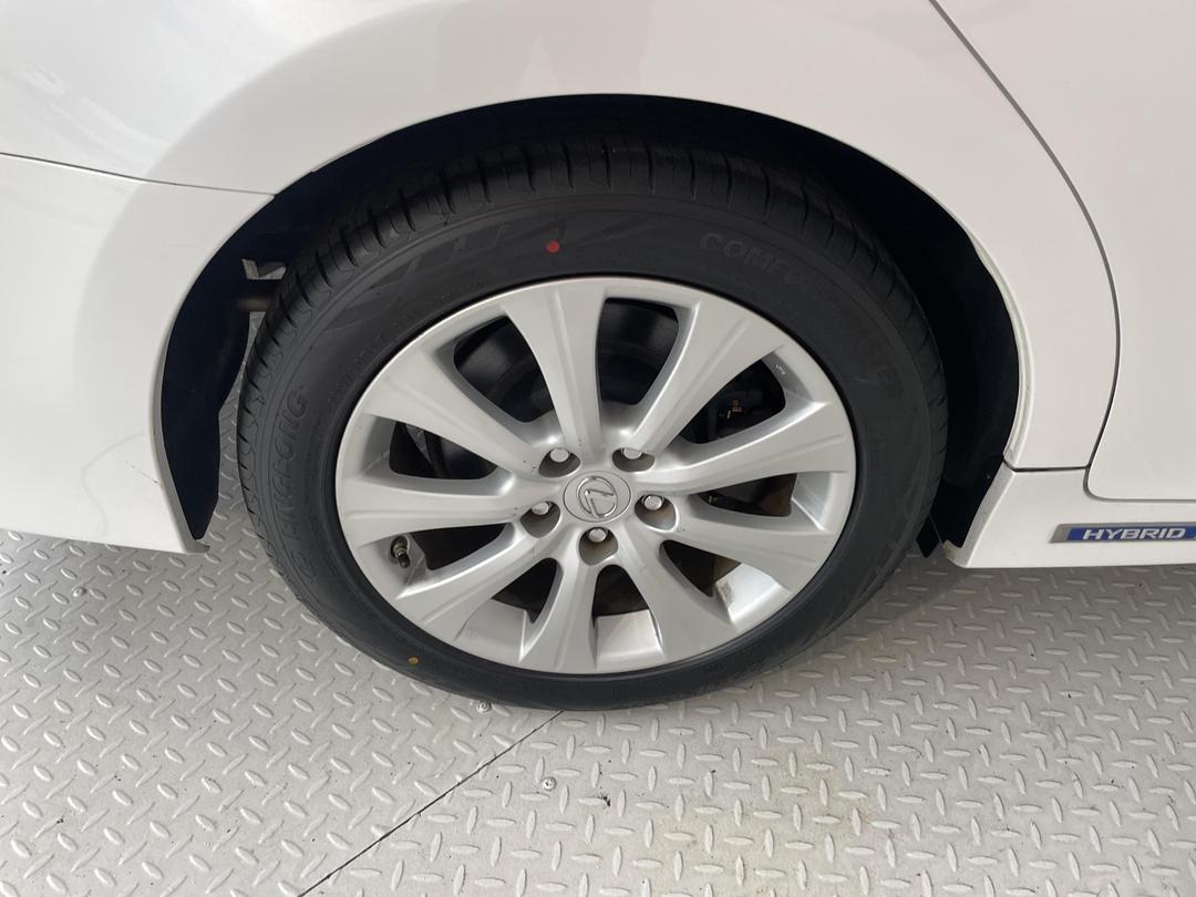 Photo '12' of Lexus GS300H