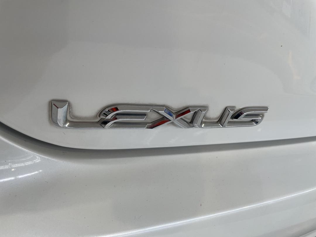 Photo '35' of Lexus GS300H