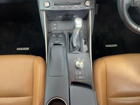 Photo '18' of Lexus IS350