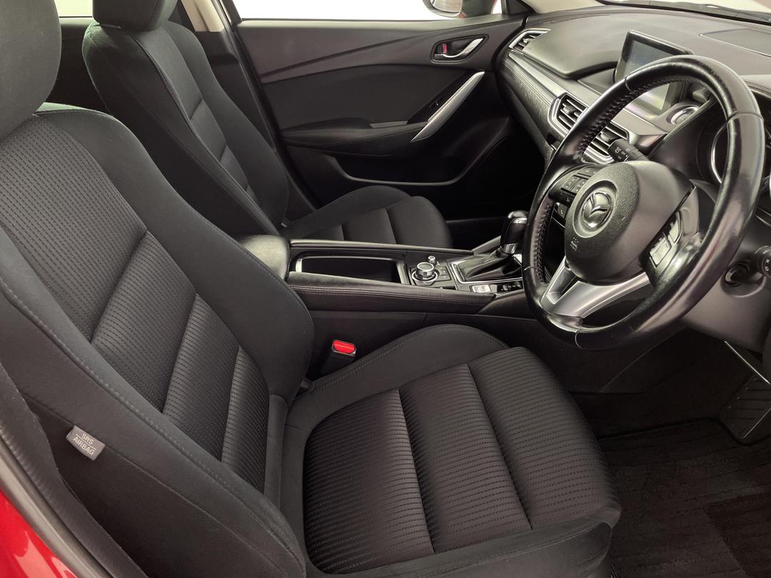 Photo '16' of Mazda Atenza