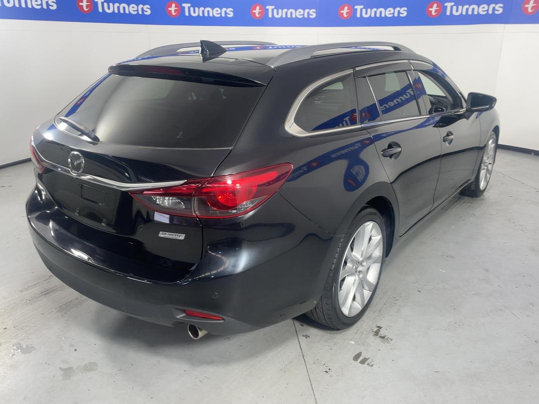 Photo '7' of Mazda Atenza