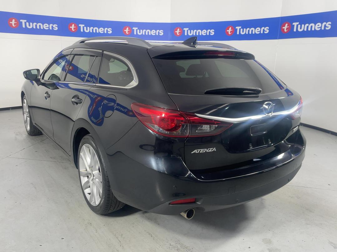 Photo '5' of Mazda Atenza