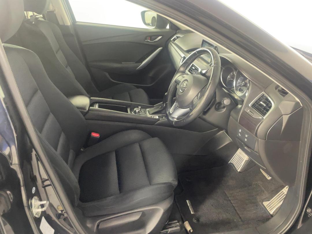 Photo '16' of Mazda Atenza