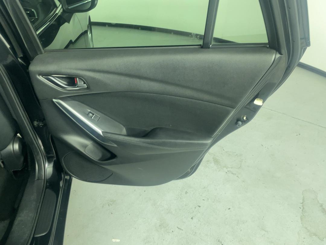 Photo '19' of Mazda Atenza
