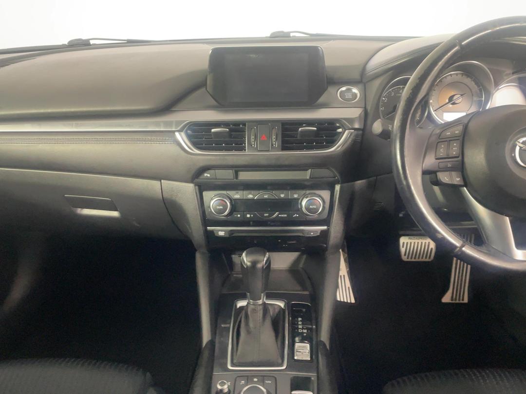 Photo '18' of Mazda Atenza