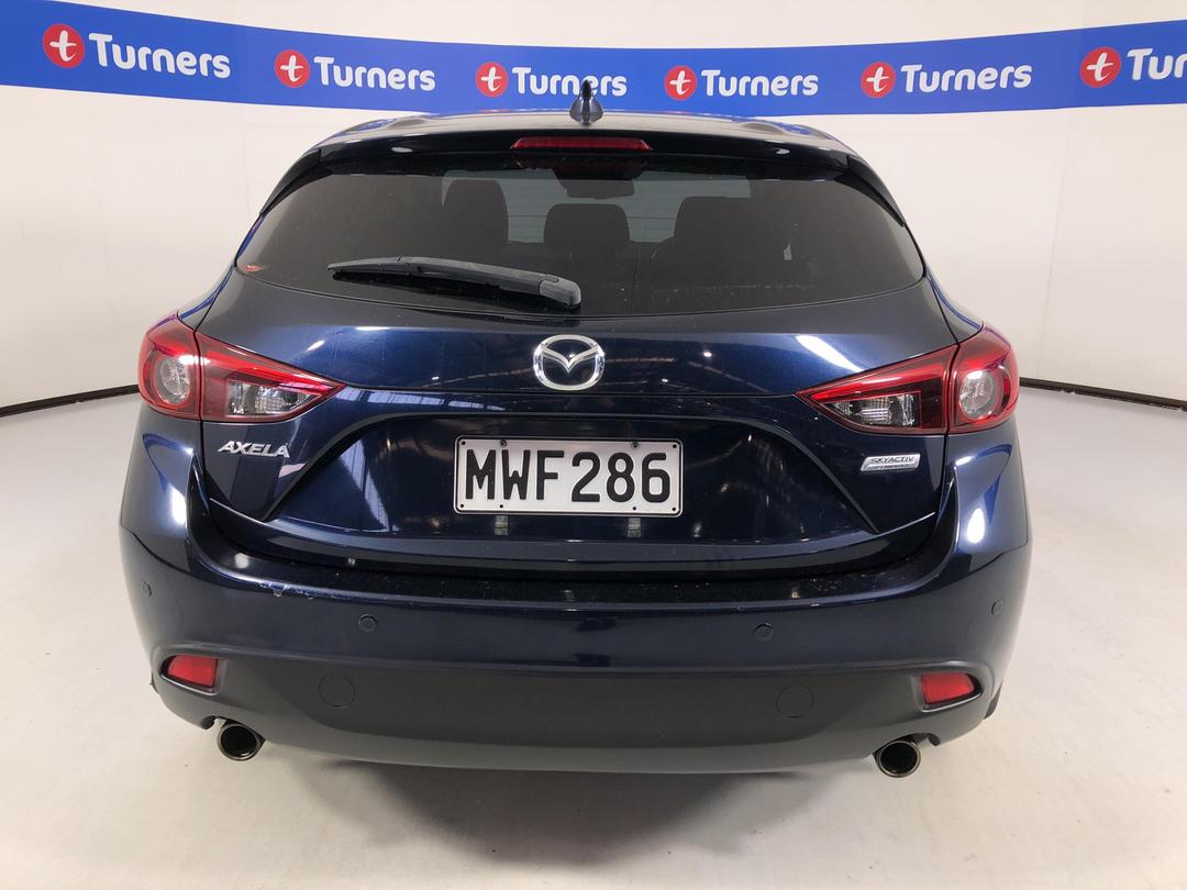 Photo '6' of Mazda Axela