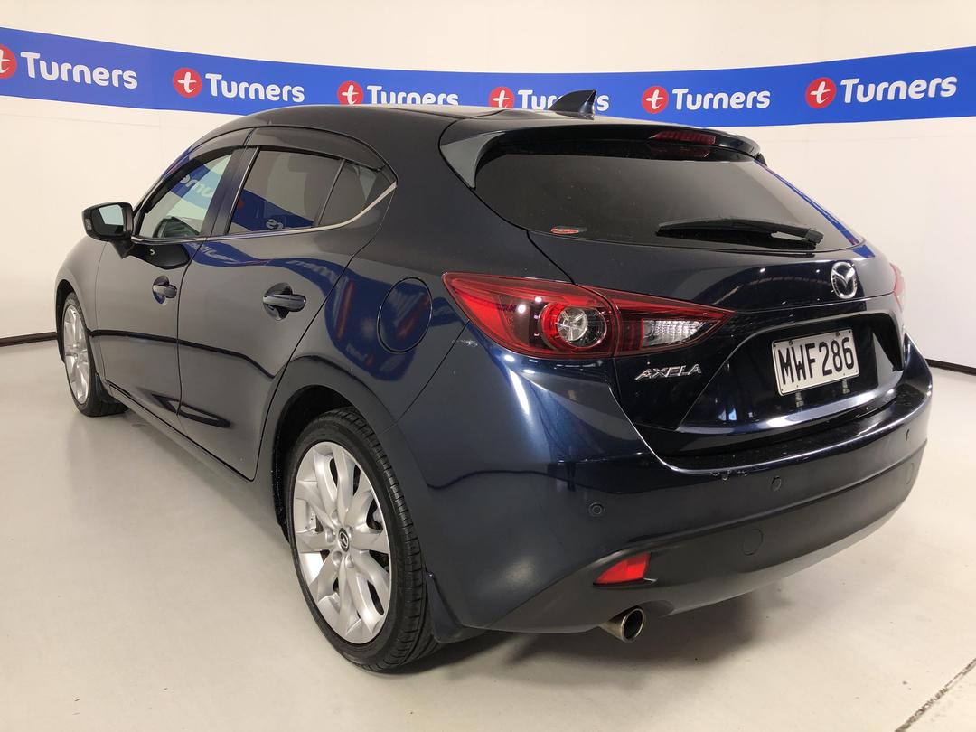 Photo '5' of Mazda Axela