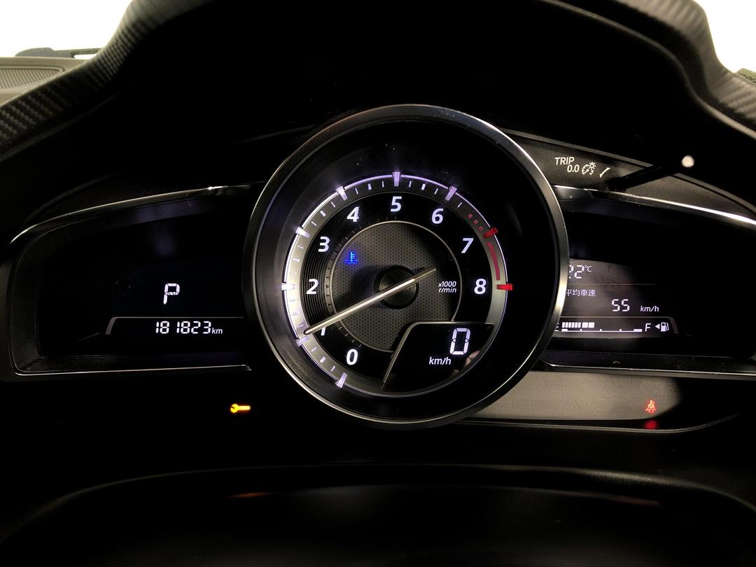 Photo '21' of Mazda Axela