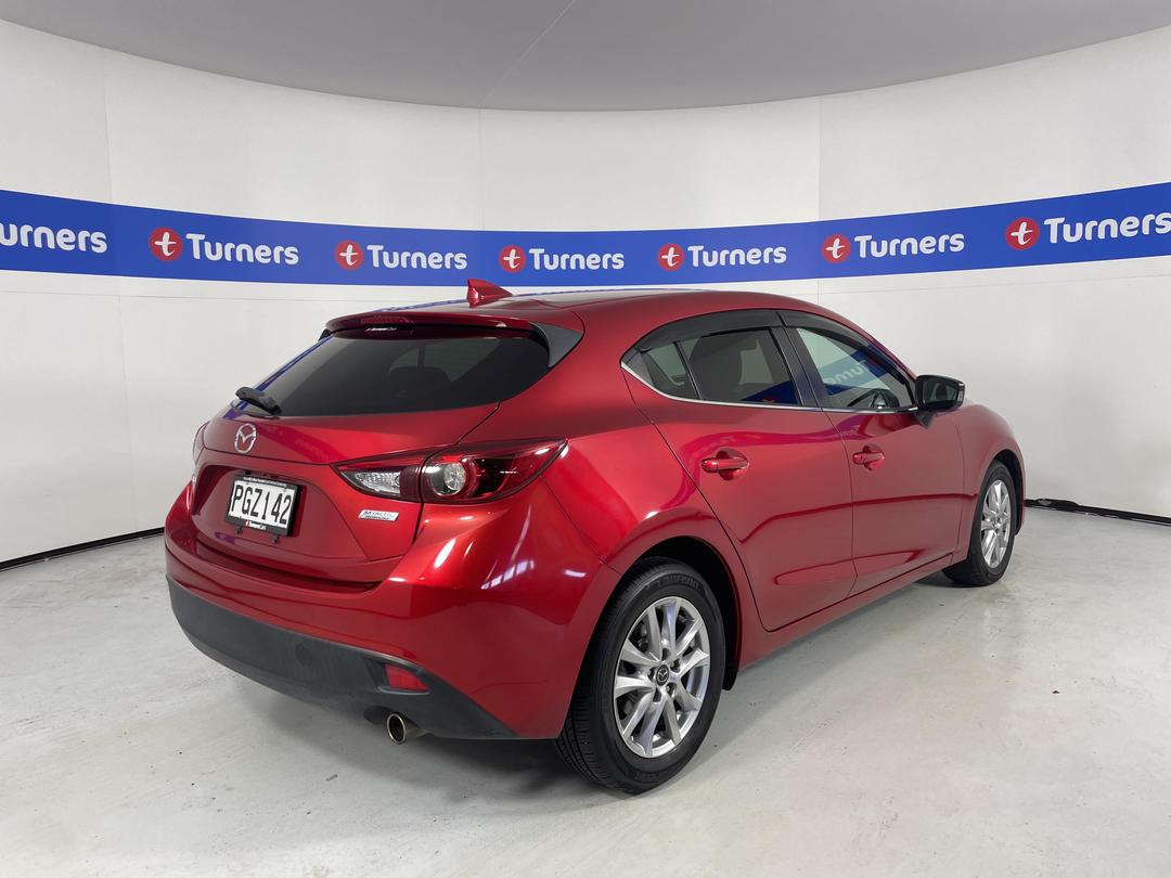 Photo '7' of Mazda Axela