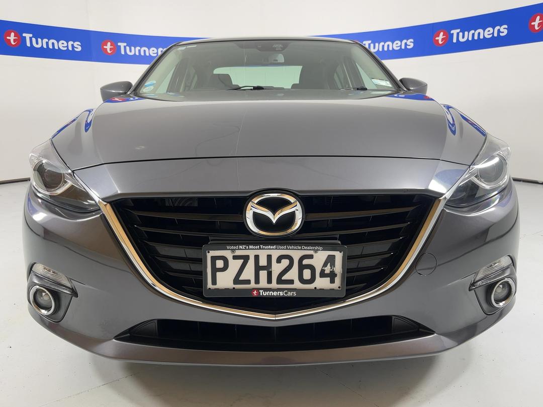 Photo '2' of Mazda Axela