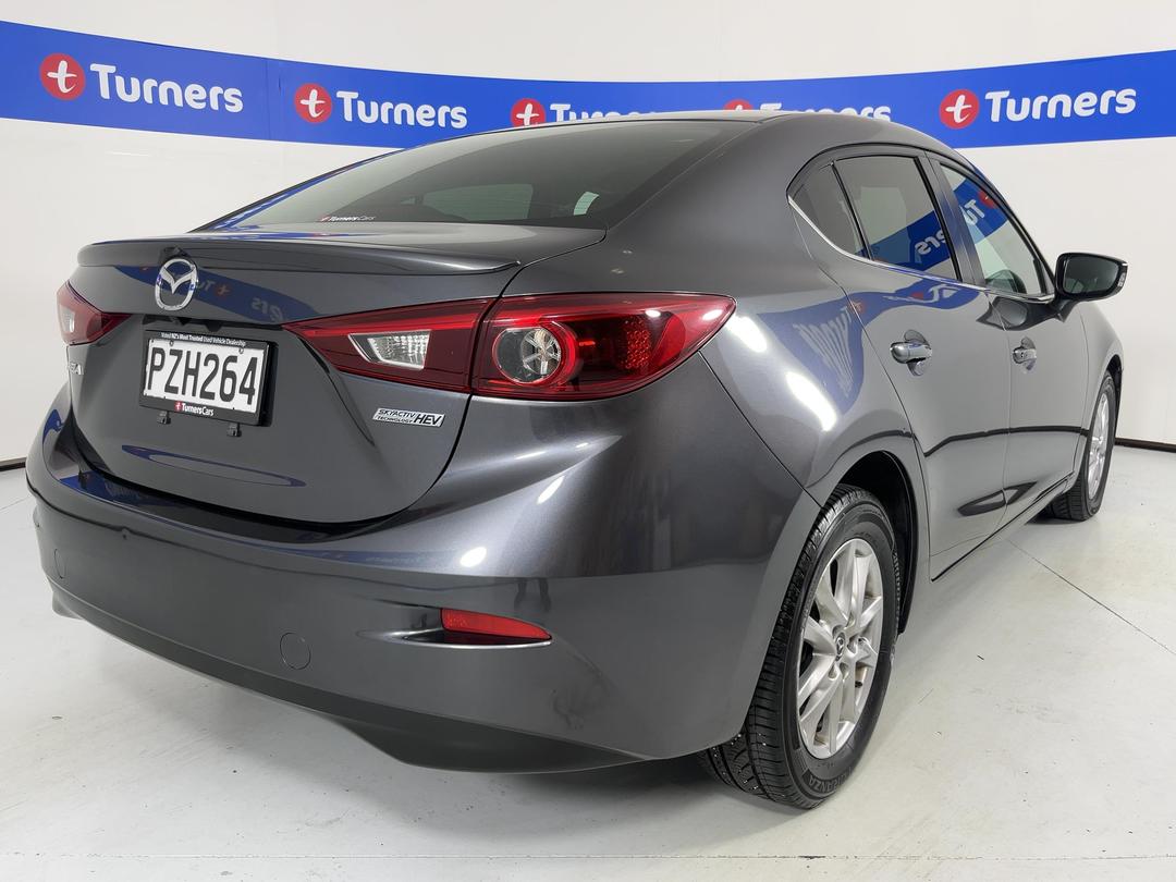 Photo '7' of Mazda Axela