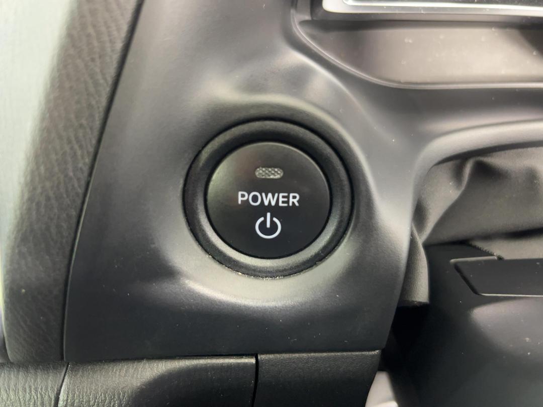 Photo '23' of Mazda Axela
