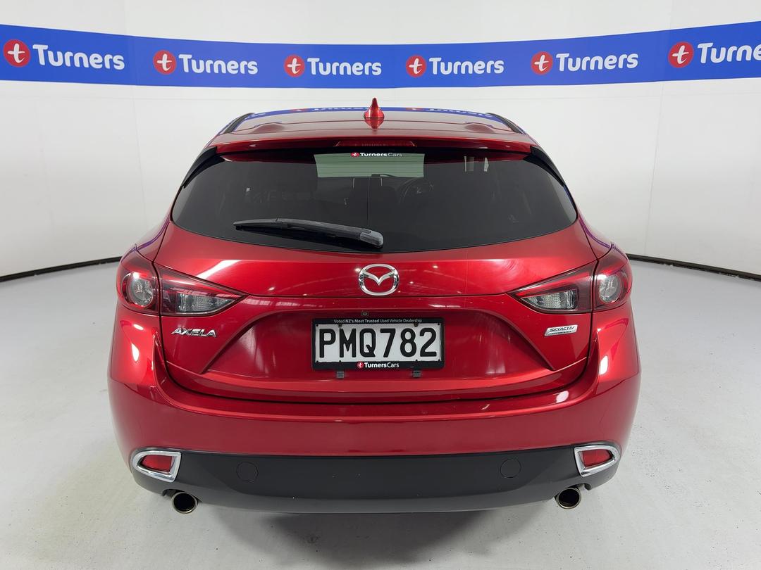 Photo '6' of Mazda Axela