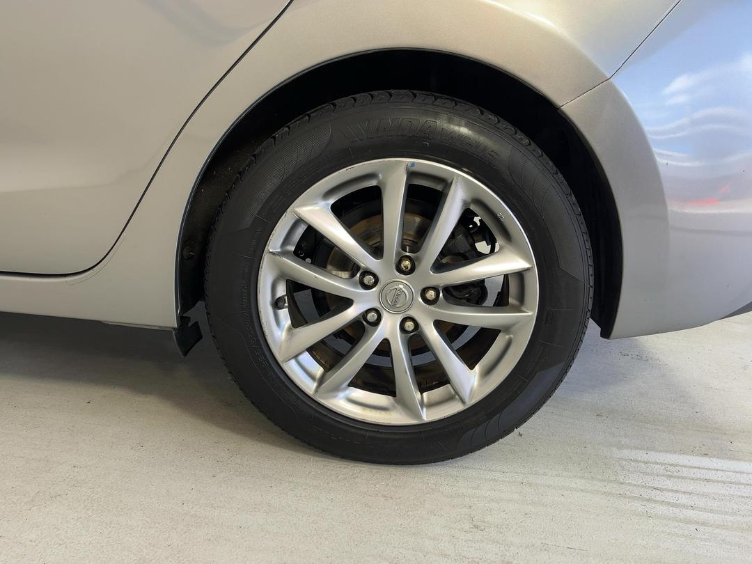 Photo '11' of Mazda Axela