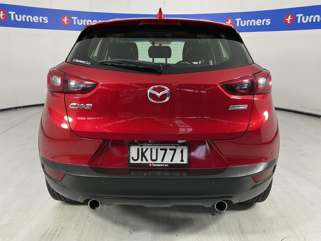 Photo '6' of Mazda CX-3