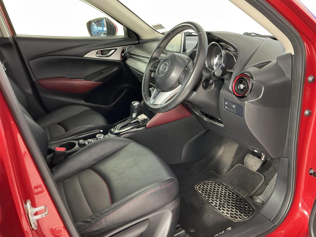 Photo '16' of Mazda CX-3