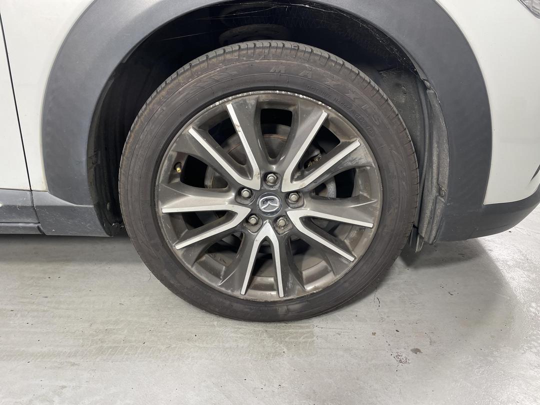 Photo '9' of Mazda CX-3