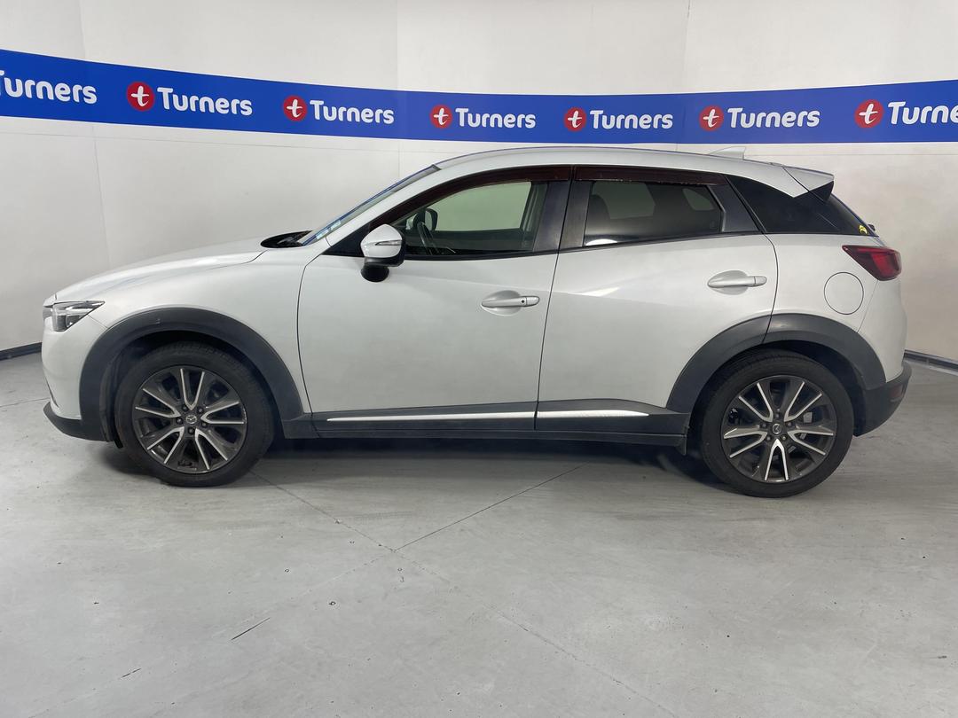 Photo '24' of Mazda CX-3