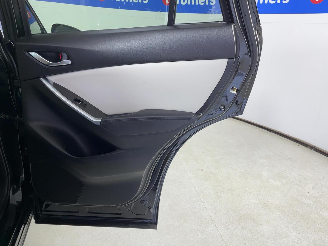 Photo '19' of Mazda CX-5