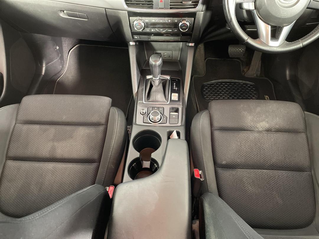 Photo '18' of Mazda CX-5