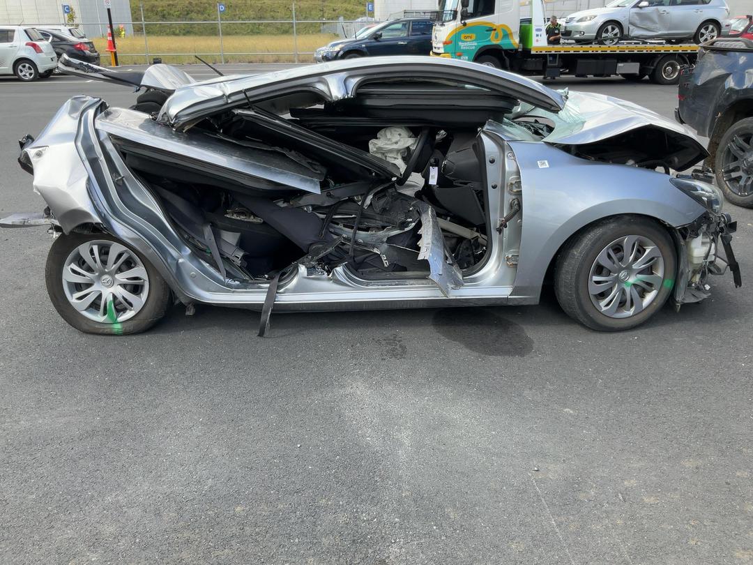 Photo '8' of Mazda Demio