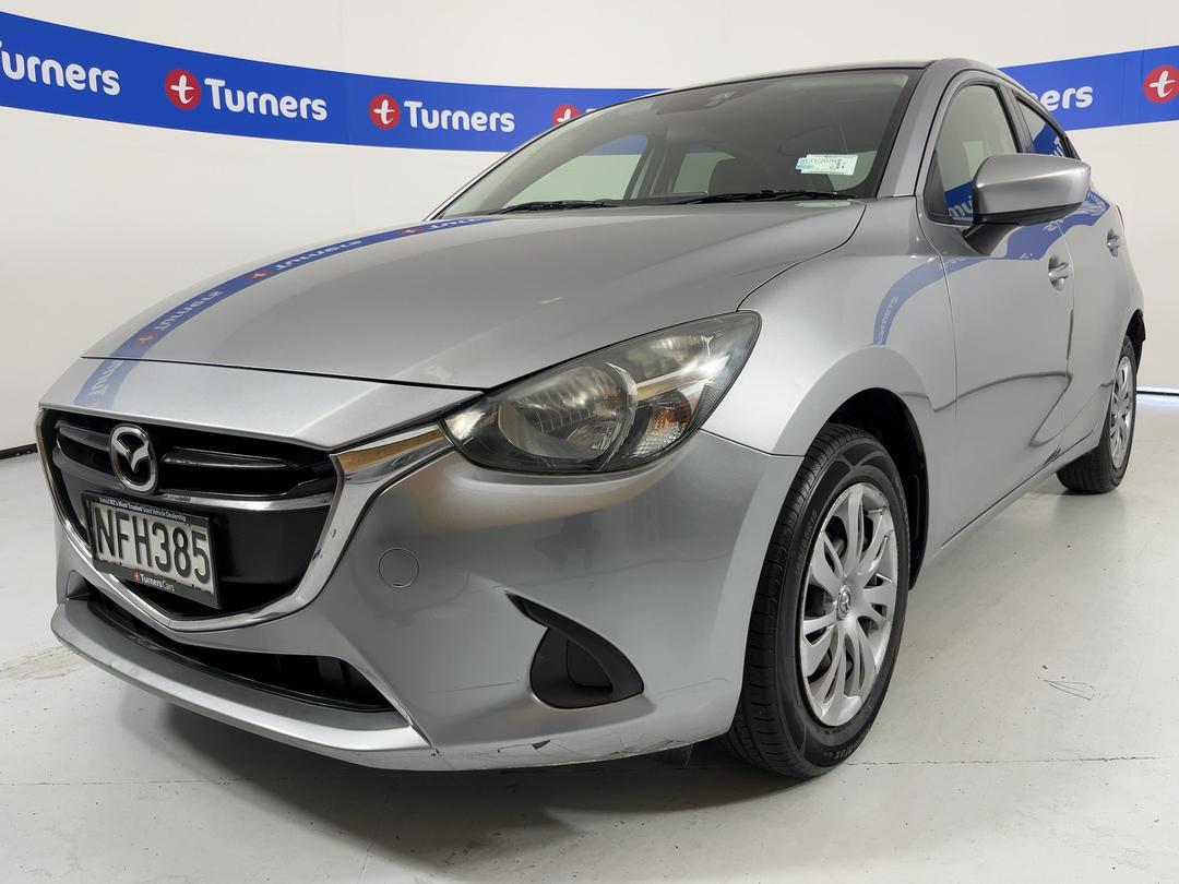 Photo '4' of Mazda Demio