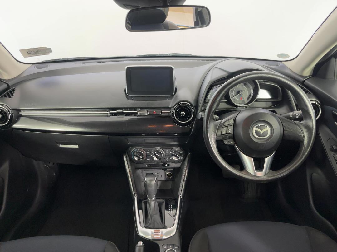 Photo '17' of Mazda Demio
