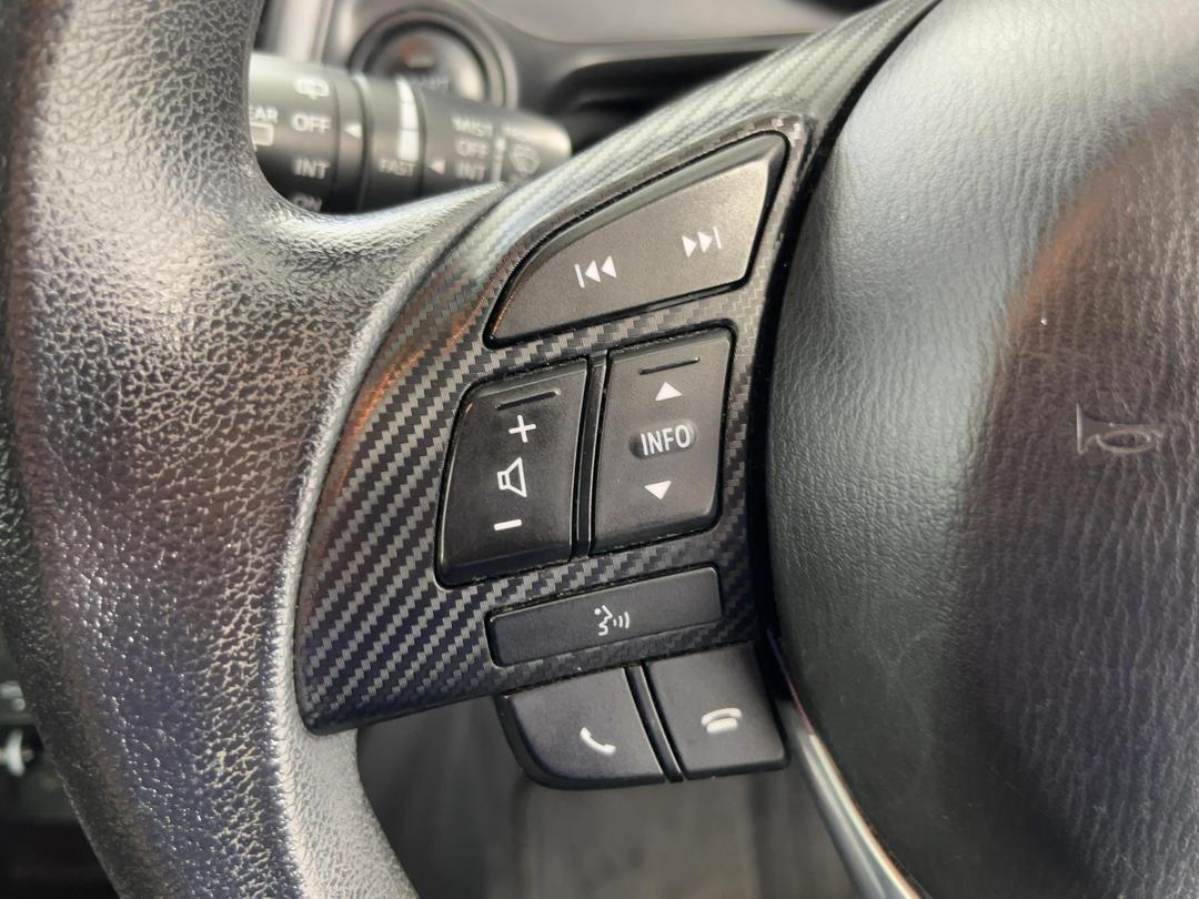 Photo '24' of Mazda Demio