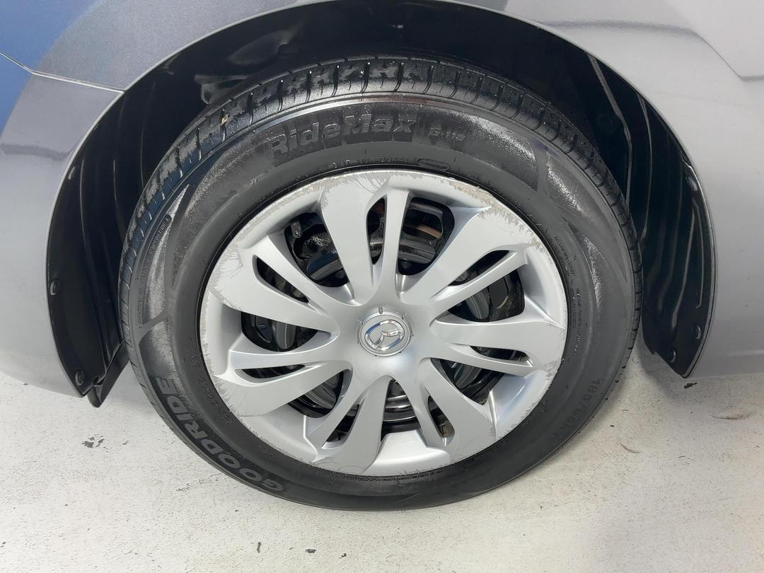 Photo '10' of Mazda Demio