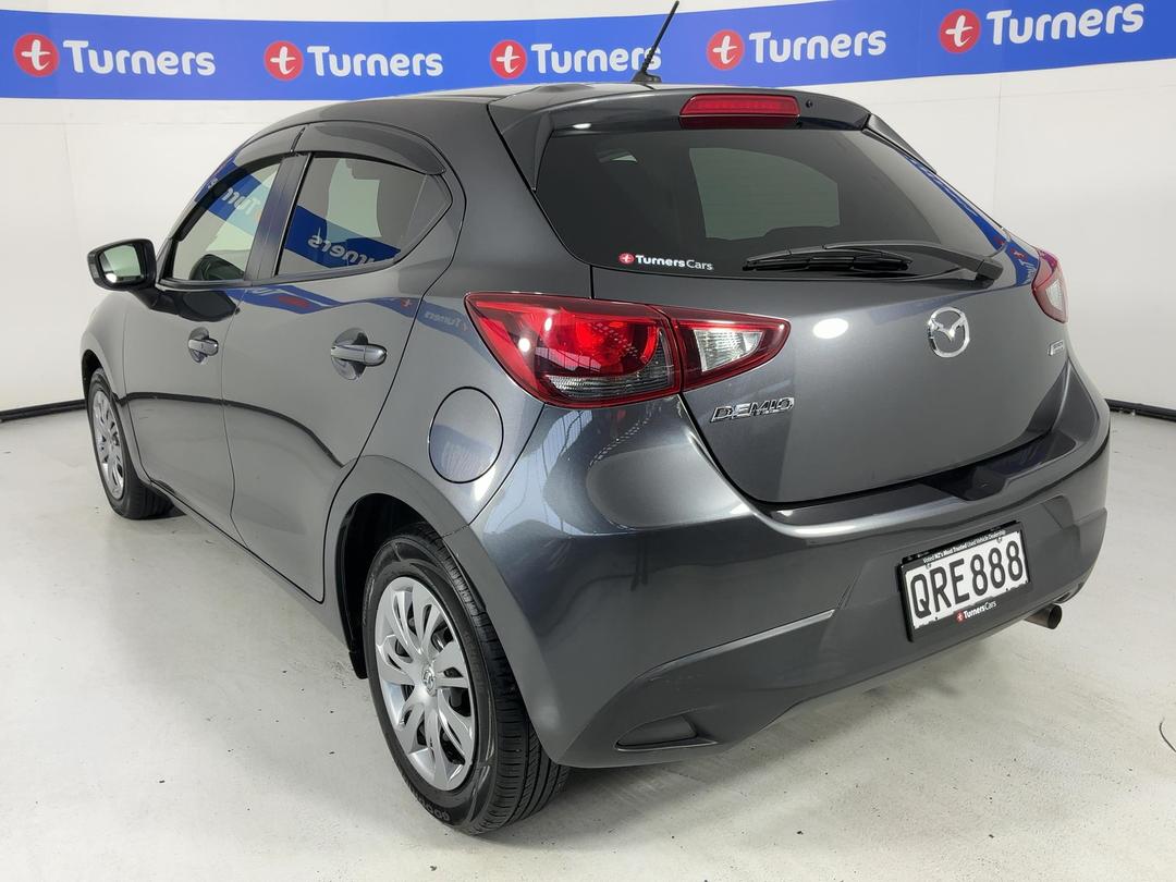 Photo '5' of Mazda Demio