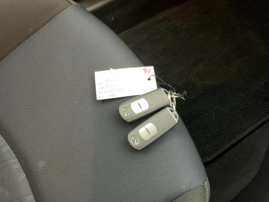 Photo '22' of Mazda Demio