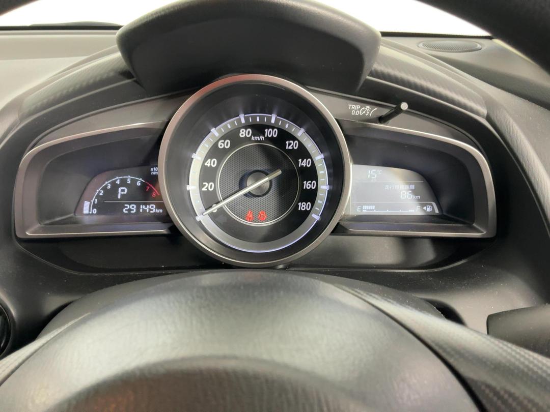 Photo '21' of Mazda Demio