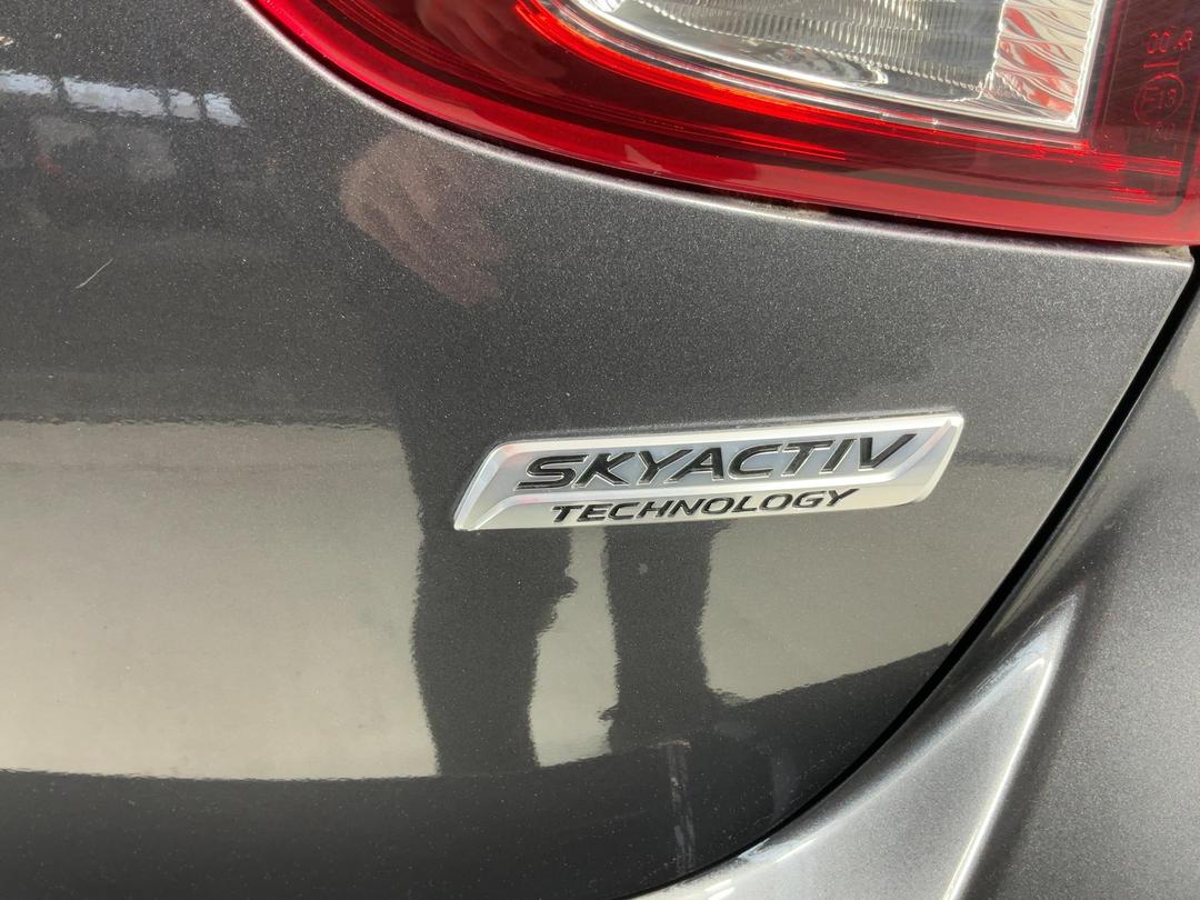 Photo '29' of Mazda Demio