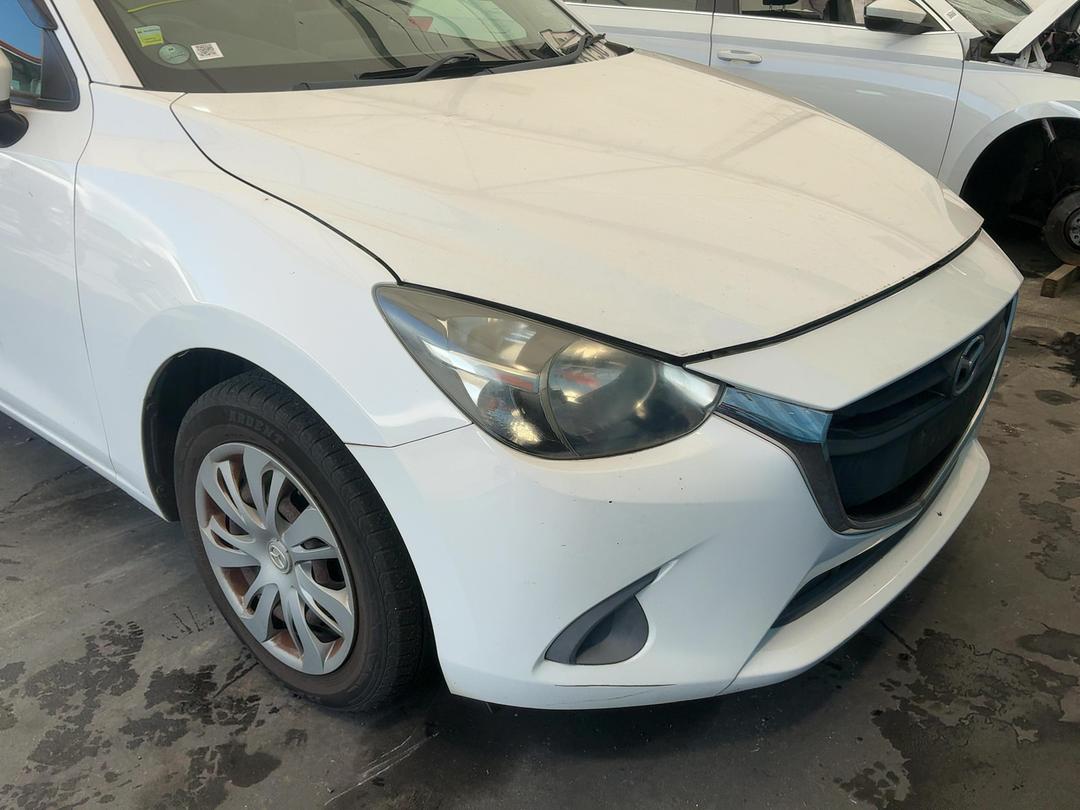 Photo '2' of Mazda Demio Photo '2' of Mazda Demio