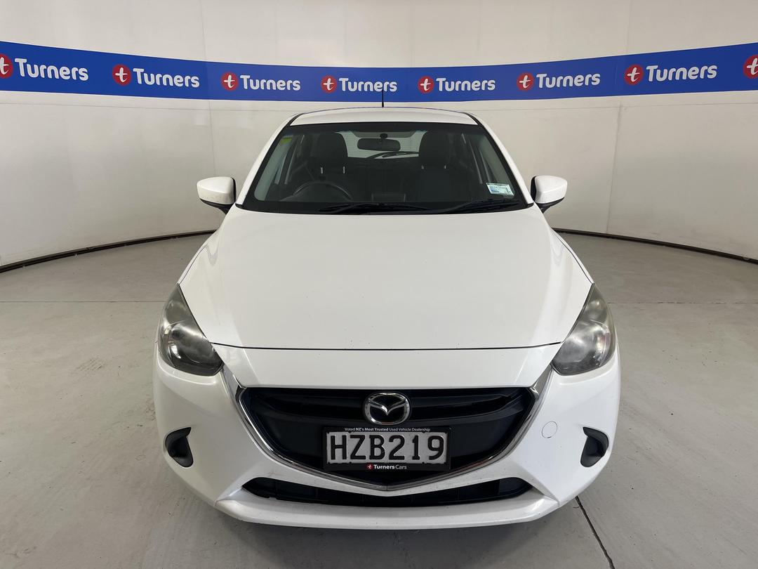 Photo '2' of Mazda Mazda2