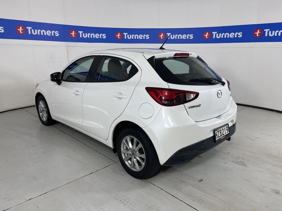 Photo '5' of Mazda Mazda2