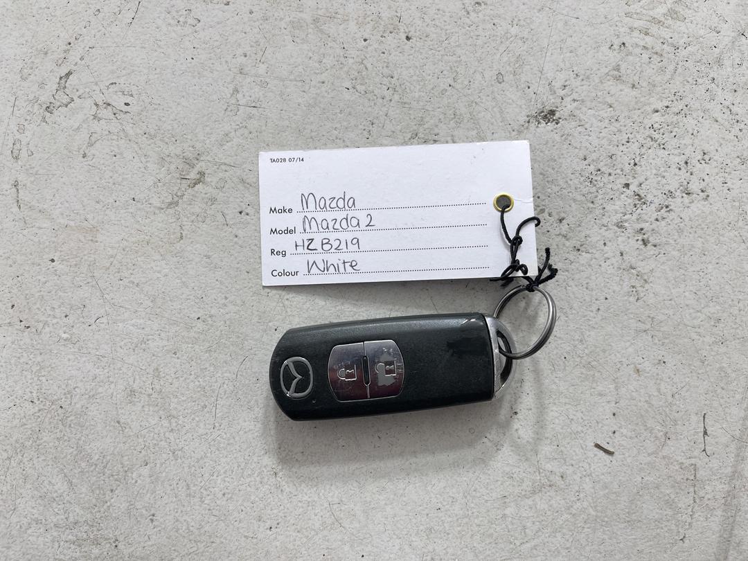 Photo '22' of Mazda Mazda2