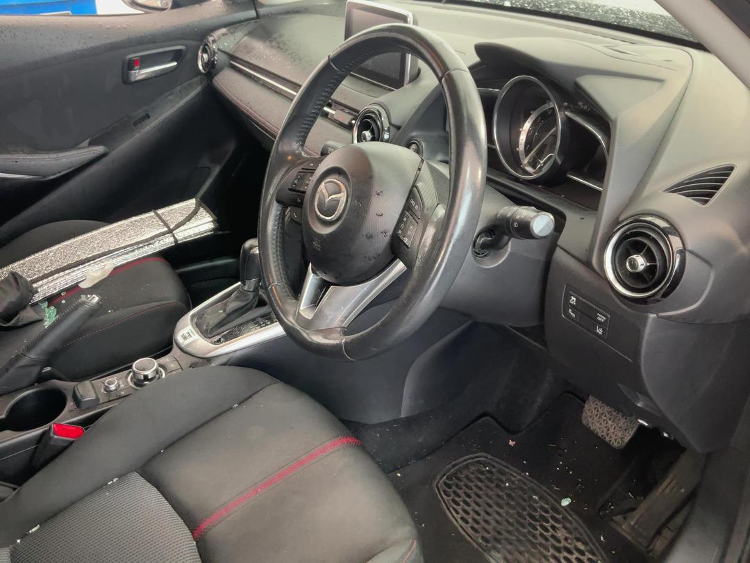 Photo '9' of Mazda Mazda2 LTD