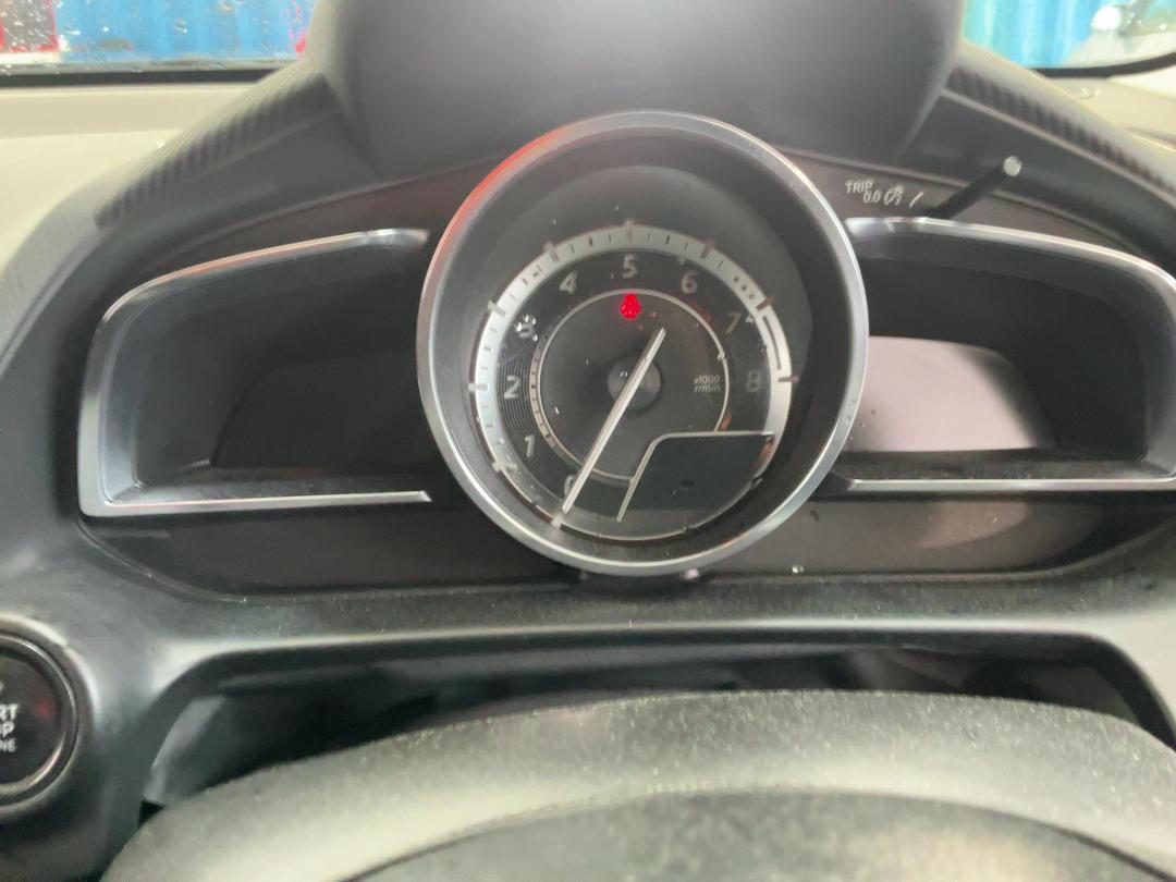 Photo '10' of Mazda Mazda2 LTD
