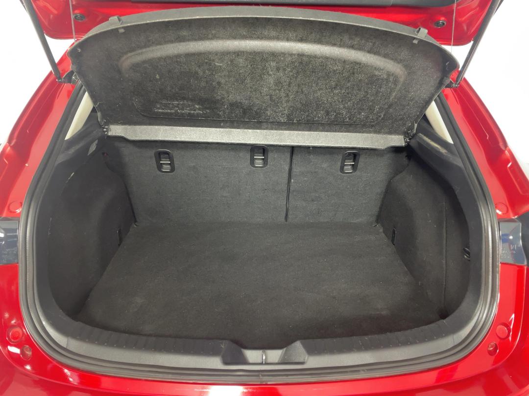 Photo '14' of Mazda Mazda3