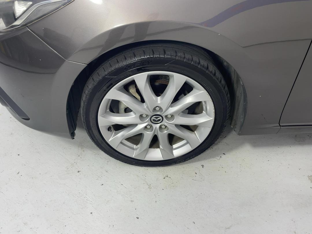 Photo '10' of Mazda Mazda3