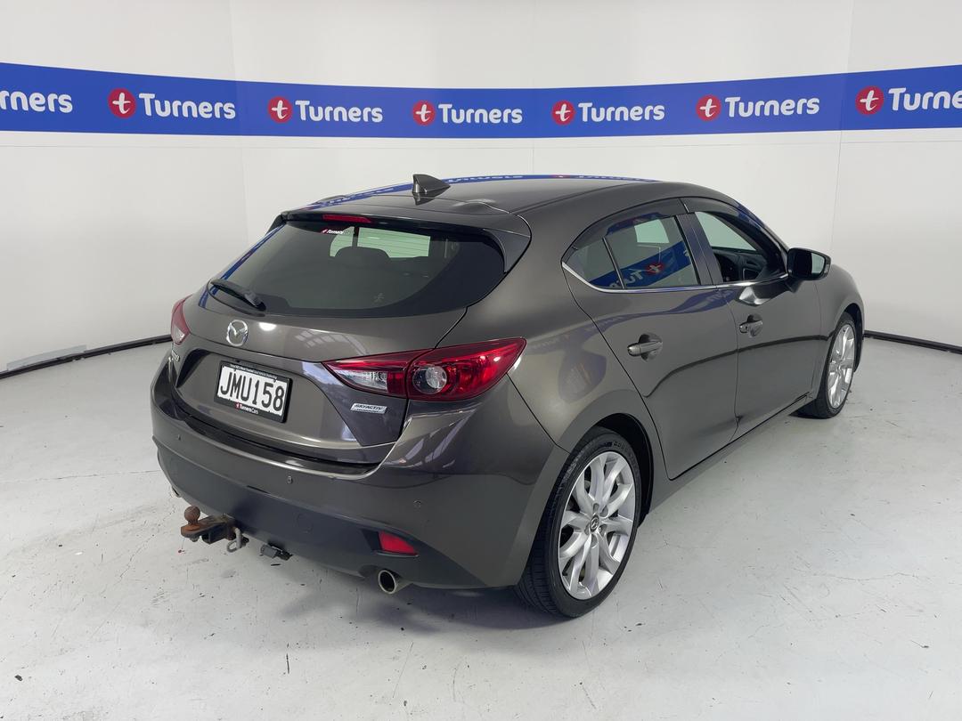 Photo '7' of Mazda Mazda3